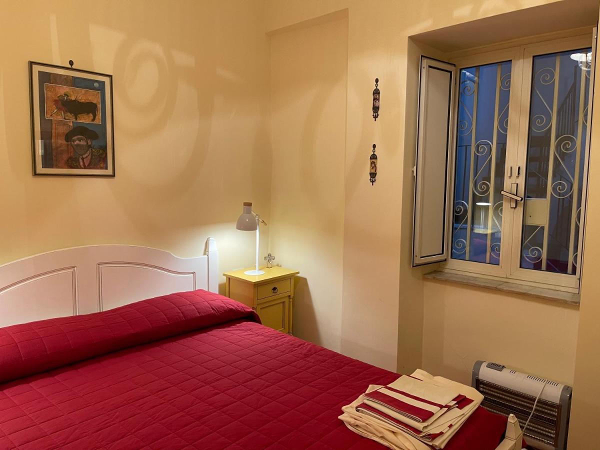 Casa Barone Apartment เนเปิลส์ ภายนอก รูปภาพ