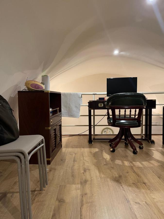 Casa Barone Apartment เนเปิลส์ ภายนอก รูปภาพ