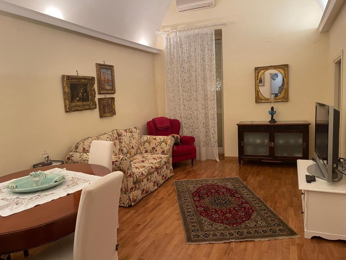 Casa Barone Apartment เนเปิลส์ ภายนอก รูปภาพ